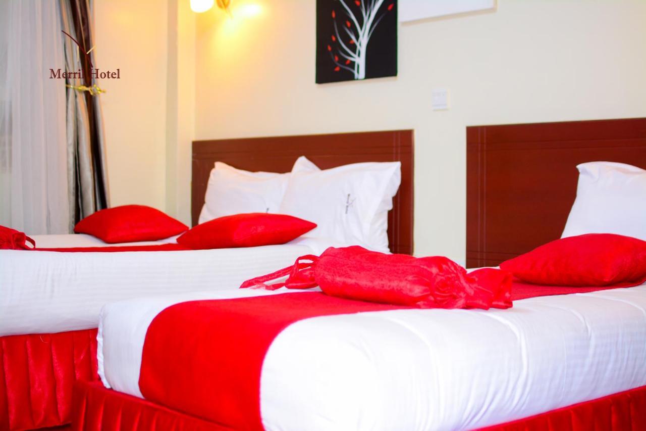 Merril Hotel Елдорет Екстериор снимка