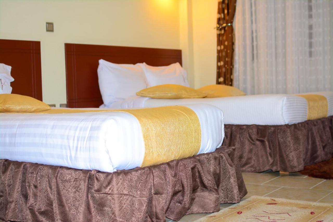 Merril Hotel Елдорет Екстериор снимка